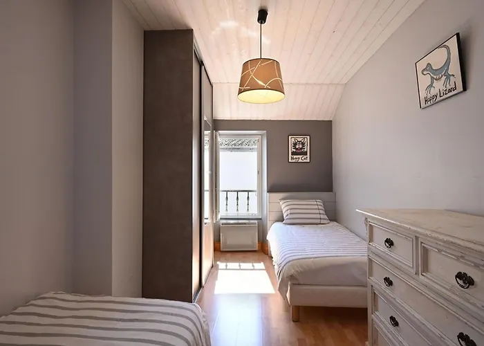 Charmante Maison De Village Au Coeur De - Fr-1-434-119 *