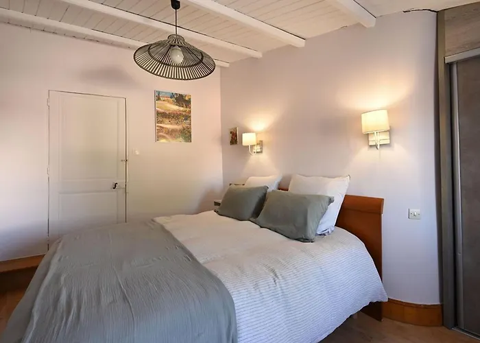 Charmante Maison De Village Au Coeur De - Fr-1-434-119