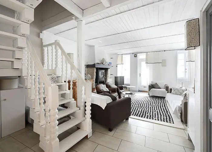 Charmante Maison De Village Au Coeur De - Fr-1-434-119 *